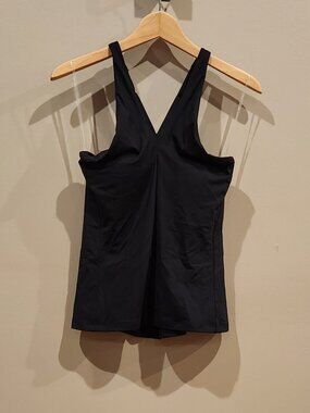 Athleta Black Crossover Back Sleeveless Activewear Top Size L
